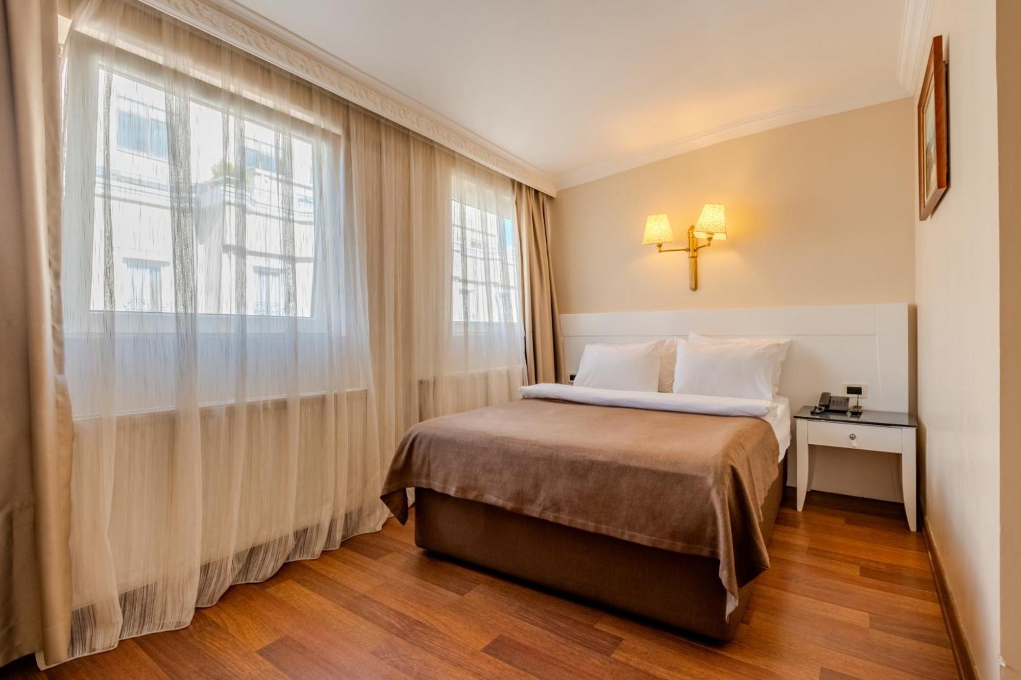 Peak Star Hotel Istanbul Exterior photo